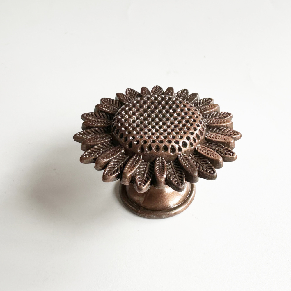 Vintage Sunflower Cabinet Knob - Vintage Furniture Hardware Replacement 评论和价格