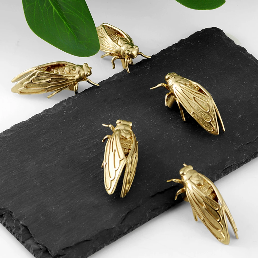 Brass Cicada Cabinet Door Knob - Unique Furniture Hardware Pulls 评论和价格